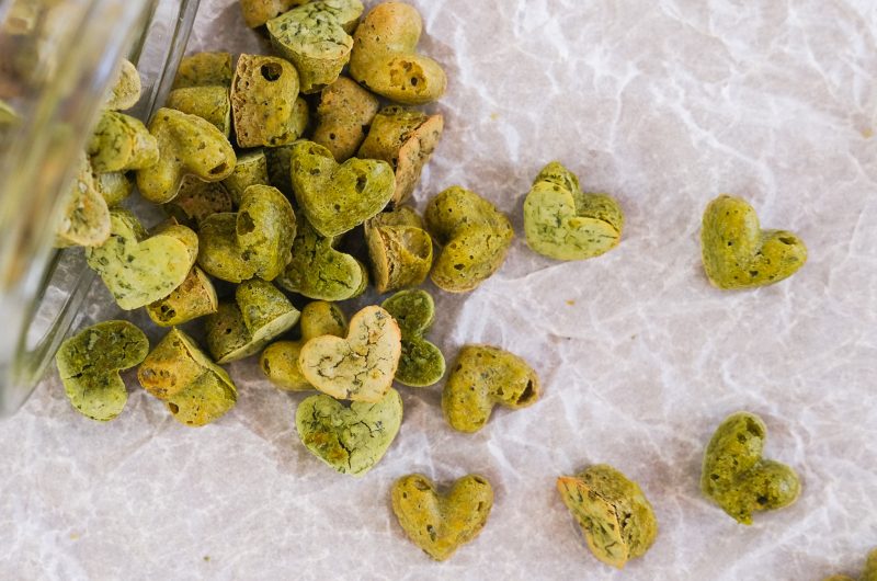 Hundgodis med spenat och anti-plack (glutenfritt)